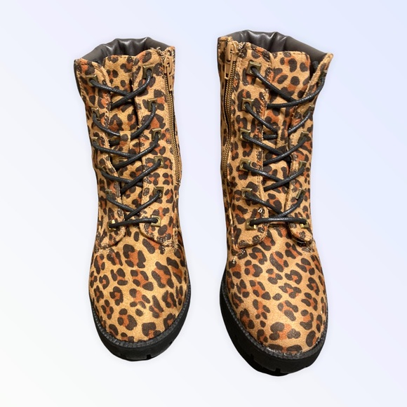 Leopard Print Ankle Boots Size 8.5 - Picture 2 of 5